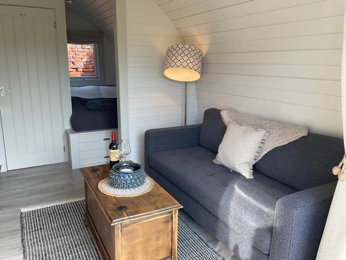 Hotel Secluded Cosy Luxury Pod With Wood Fired Hot Tub Shrewsbury Exterior foto
